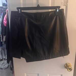 Black Faux Leather Mini Skort - LG